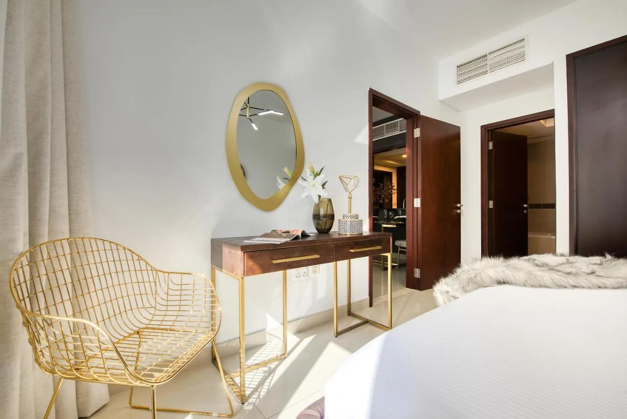 Apartment Maison Privee - Radiant Urban Retreat With Iconic Burj Khalifa Vws Dubai United Arab Emirates