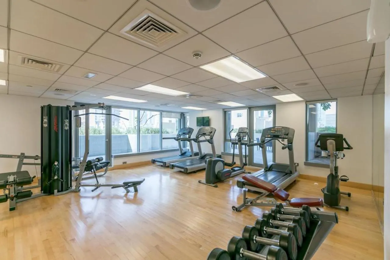 Apartment Maison Privee - Radiant Urban Retreat With Iconic Burj Khalifa Vws Dubai